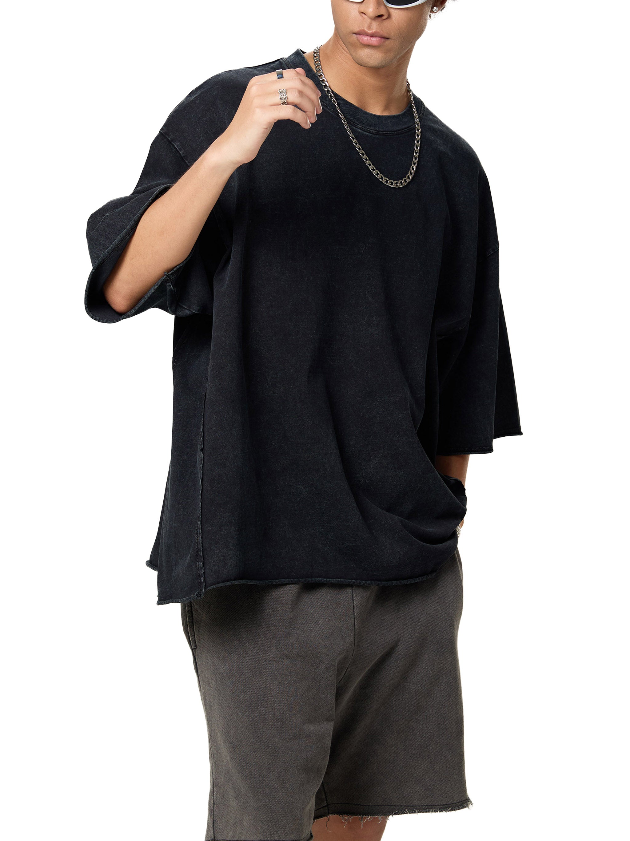 Top white unhinged unisex.            Raw Edge Snow Washed Boxy T-Shirt